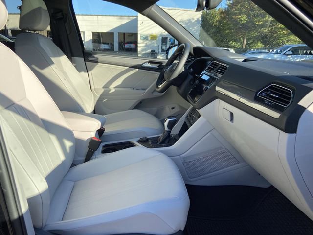 Used 2024 Volkswagen Tiguan SE R-Line image 26