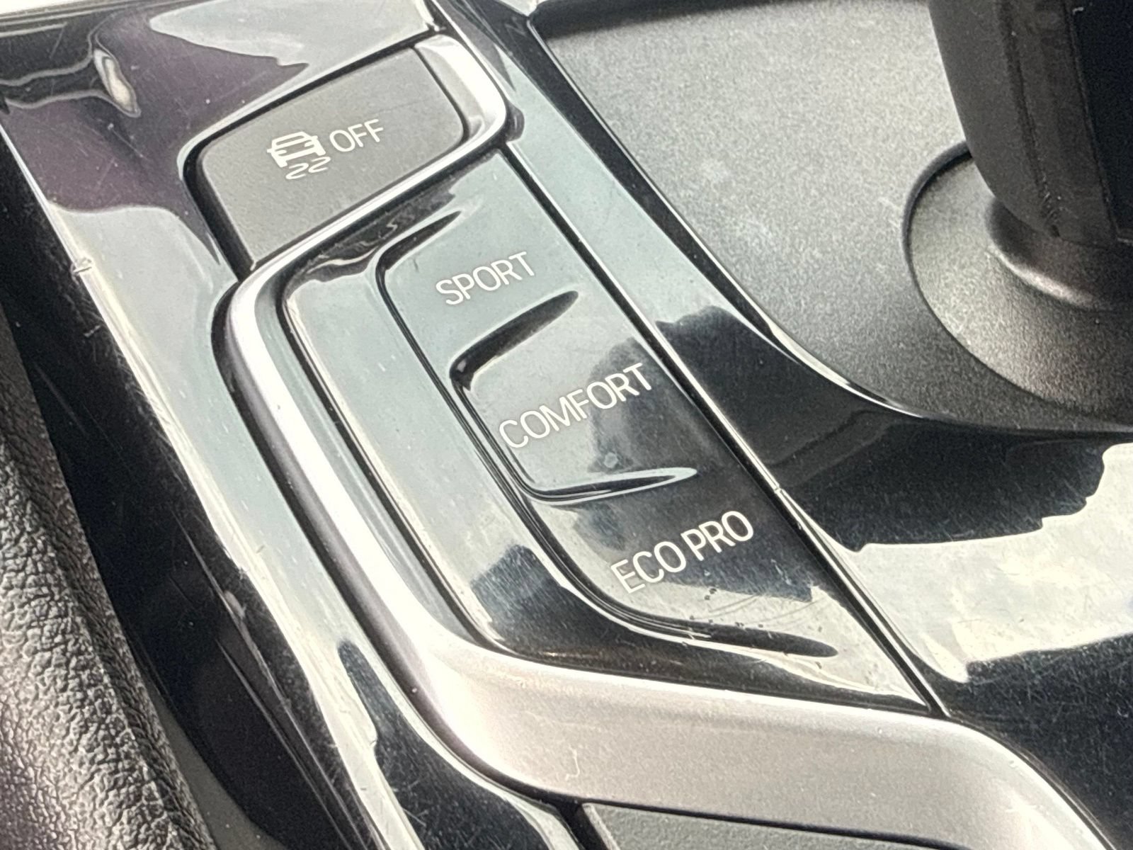 Used 2019 BMW 530i RWD image 25