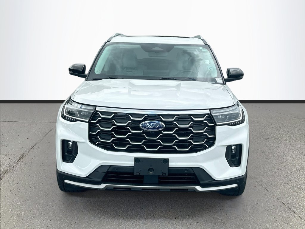 Used 2025 Ford Explorer Platinum w/ Ultimate Package AWD/4WD image 2