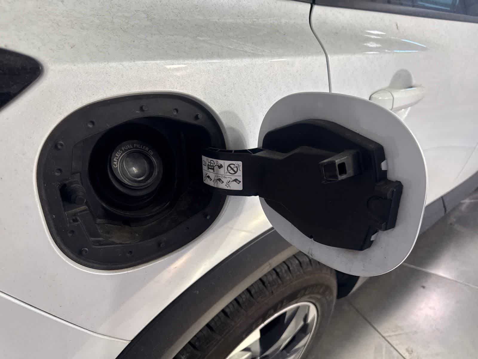 Used 2024 Nissan Rogue SV FWD image 15
