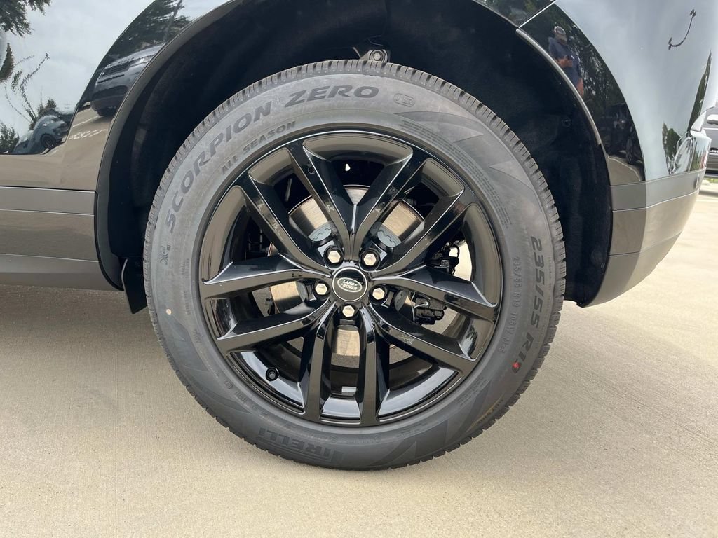 New 2026 Land Rover Range Rover Evoque S AWD/4WD image 9