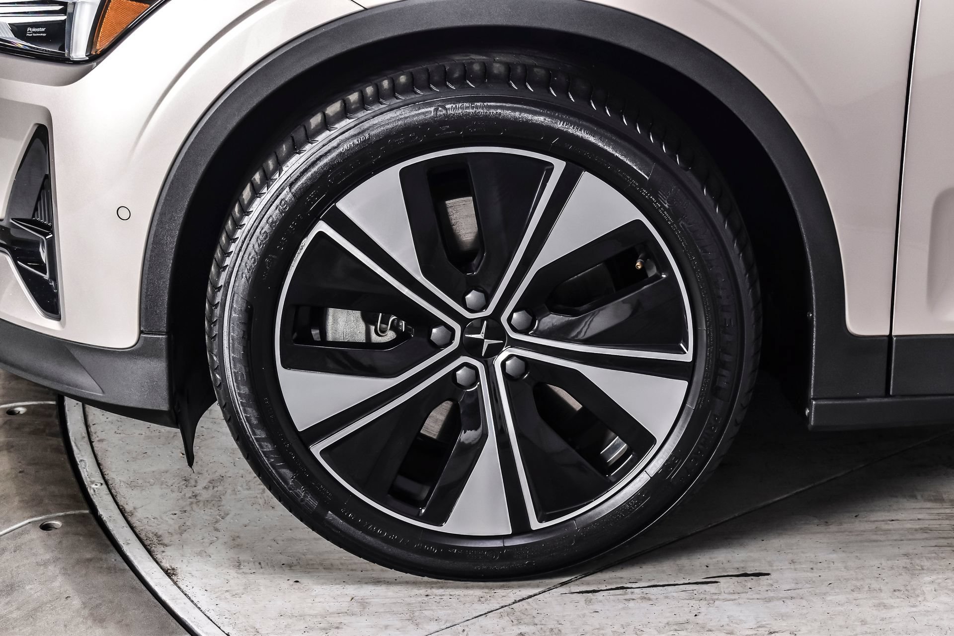 Used 2023 Polestar Polestar 2 w/ Pilot Pack AWD/4WD image 9