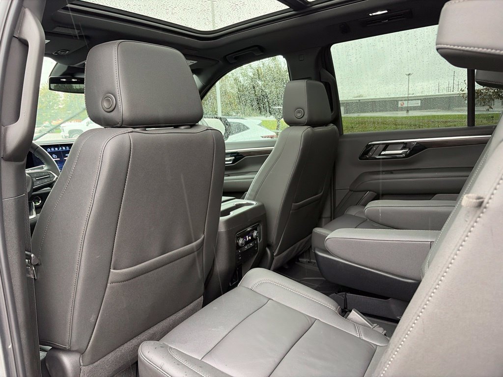 Used 2026 Chevrolet Tahoe Z71 w/ Comfort Package AWD/4WD image 43