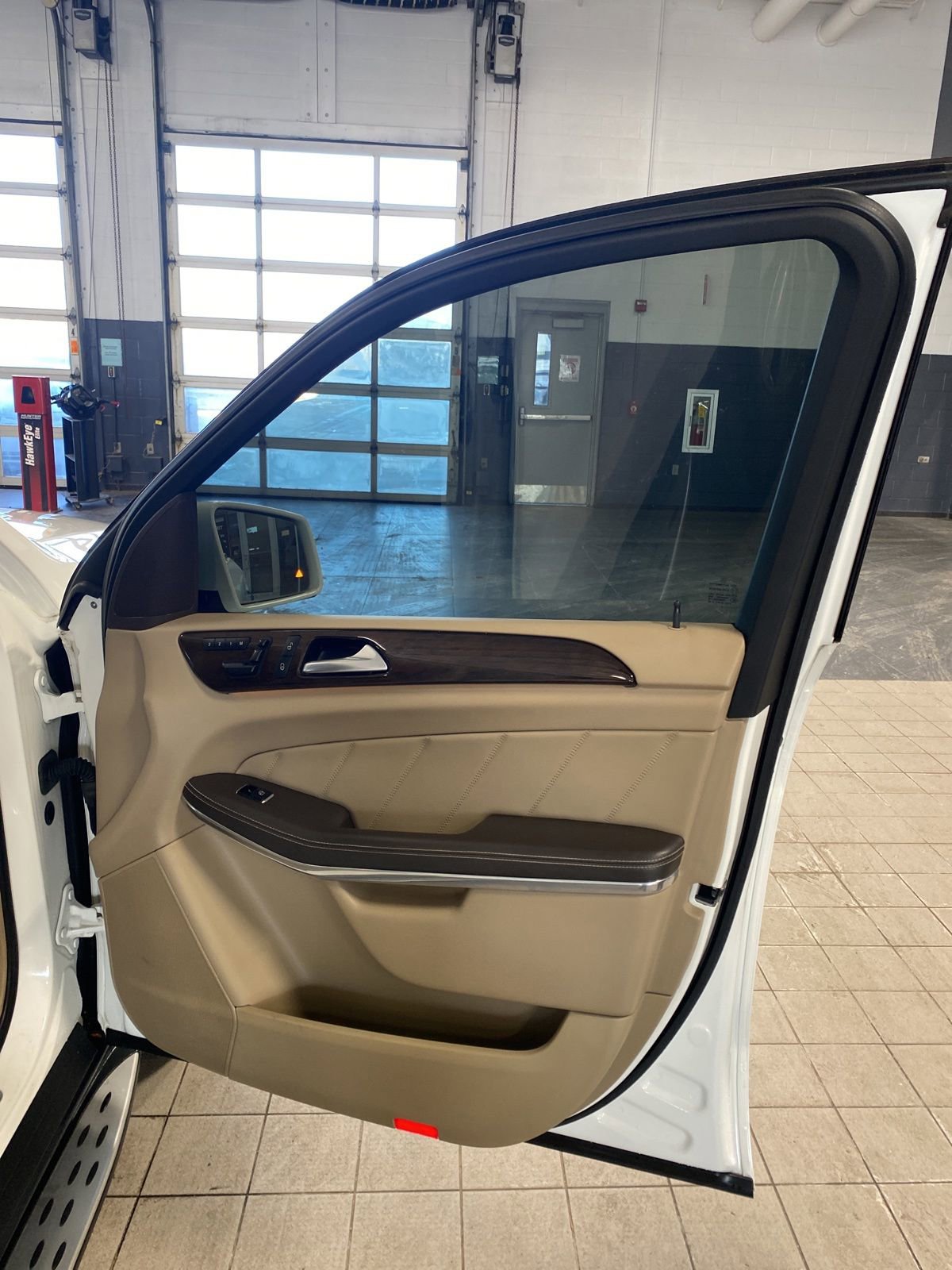 Used 2014 Mercedes-Benz GL 450 4MATIC image 30