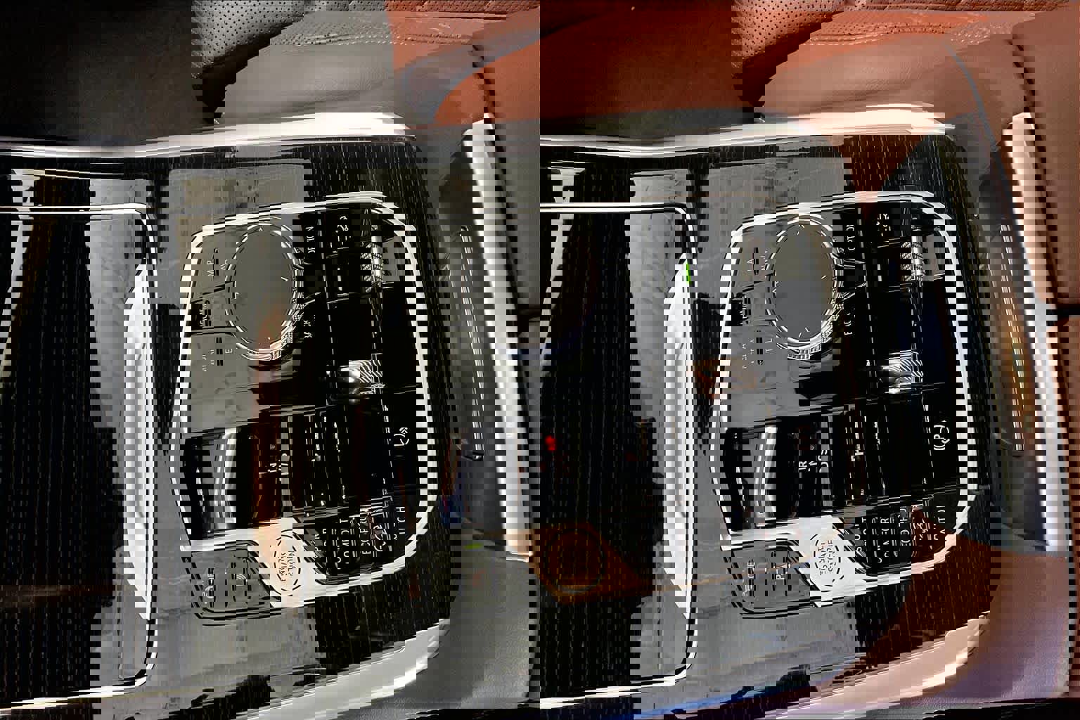 Used 2025 BMW X7 xDrive40i w/ M Sport Package image 15