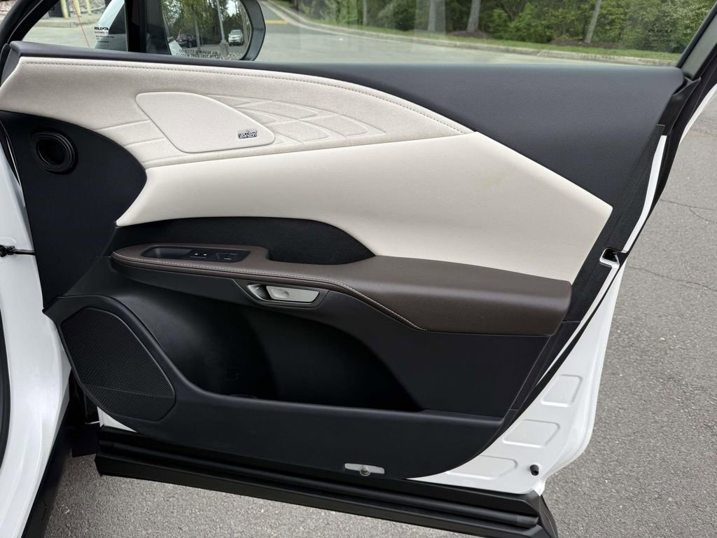 Used 2024 Lexus RX 350 AWD w/ Convenience Package image 17