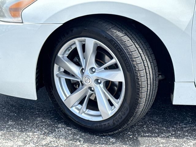 Used 2013 Nissan Altima 2.5 SV image 39
