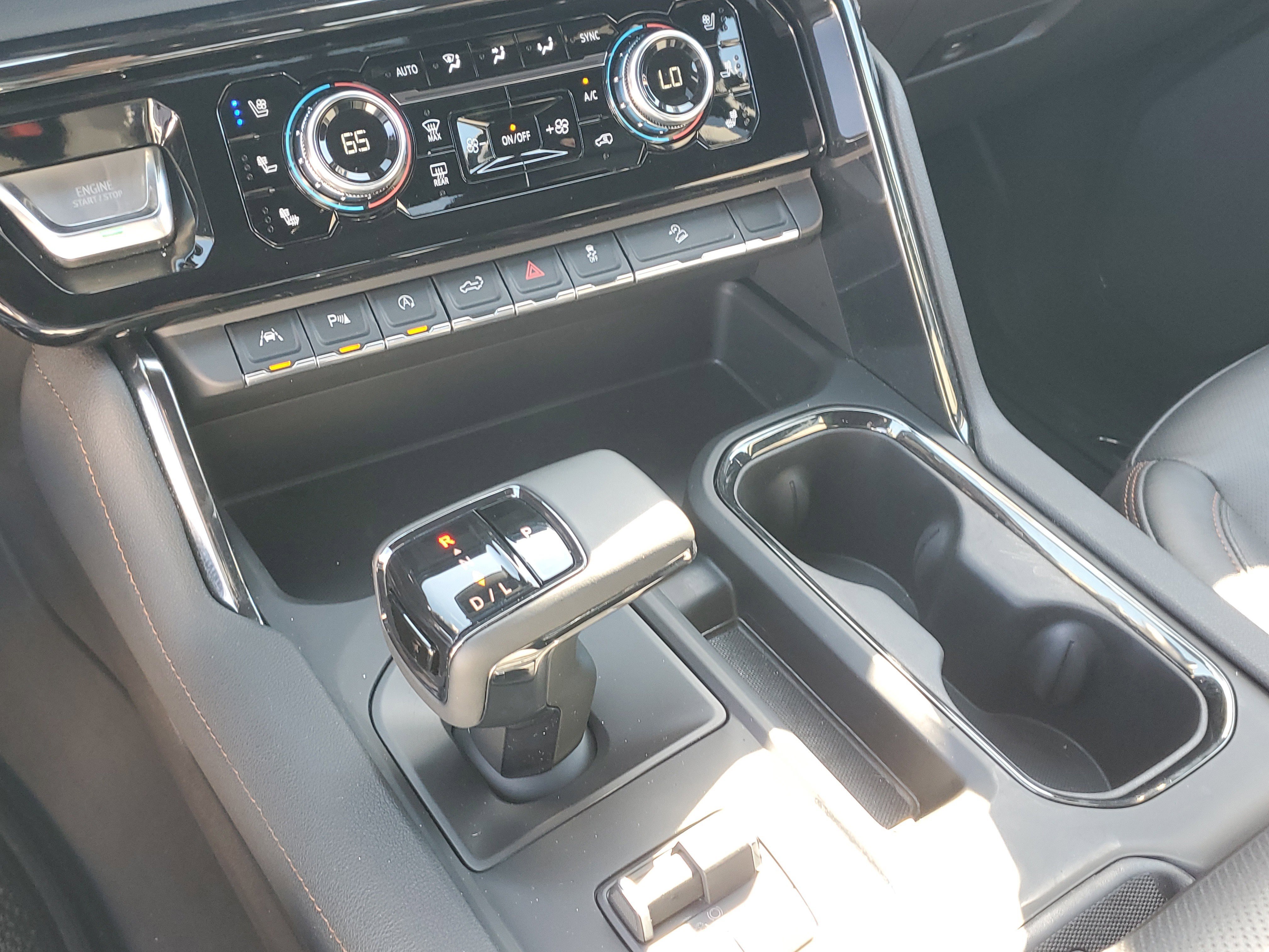 Used 2024 GMC Sierra 1500 AT4 w/ Technology Package image 36