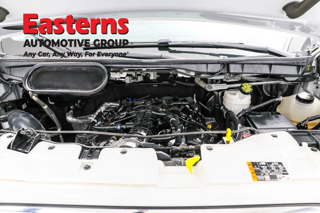 Used 2023 Ford Transit 350 XLT image 7