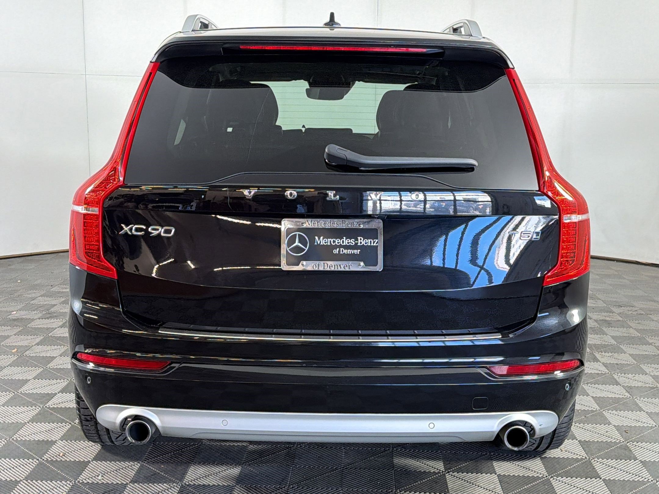 Used 2019 Volvo XC90 T5 Momentum w/ Protection Package Premier image 10