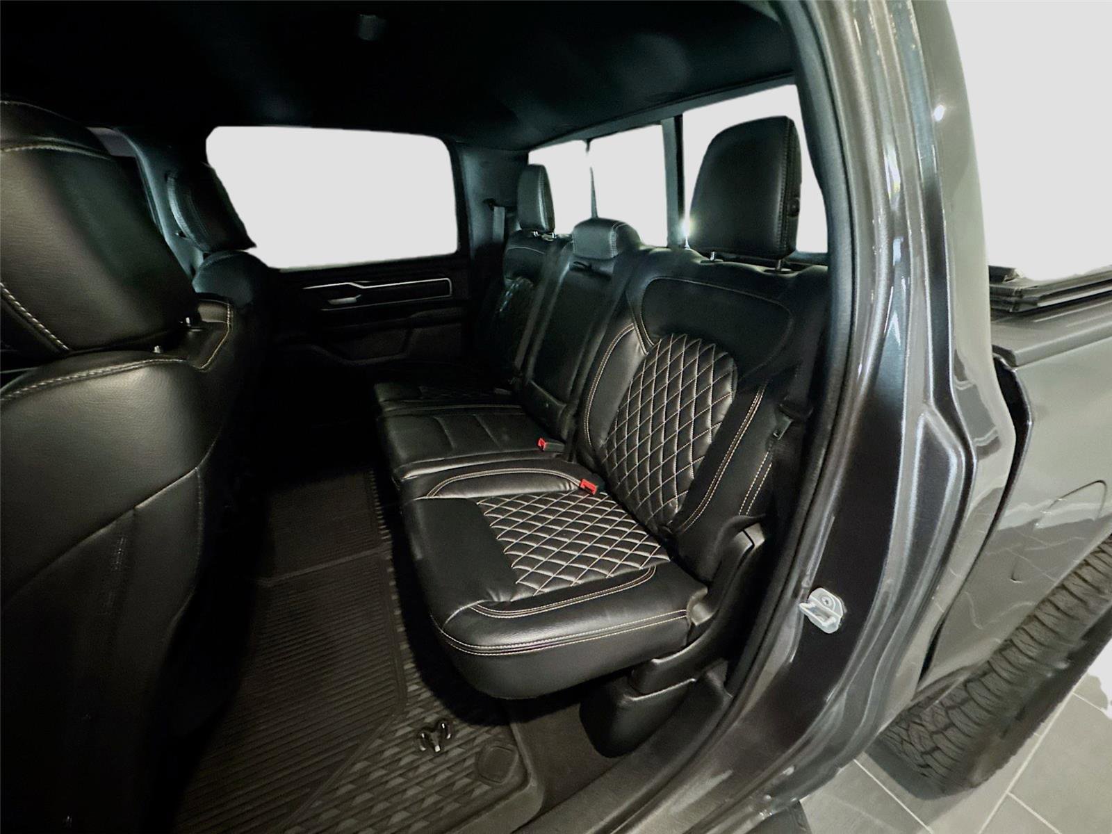 Used 2020 RAM 1500 Big Horn image 3