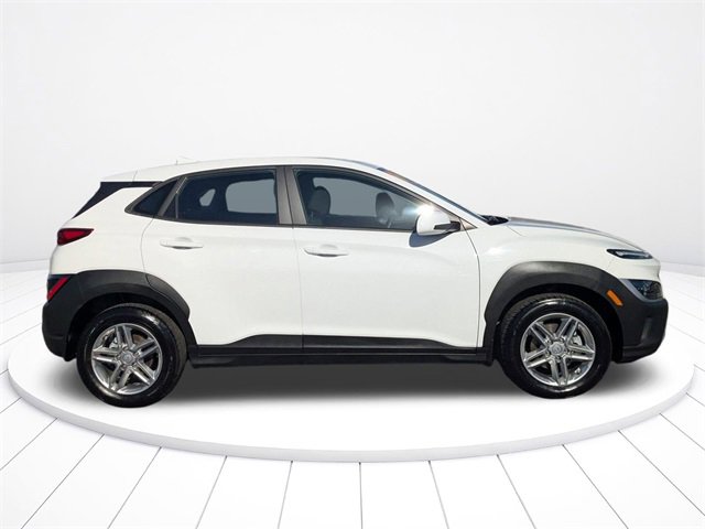 Used 2022 Hyundai Kona SE image 8