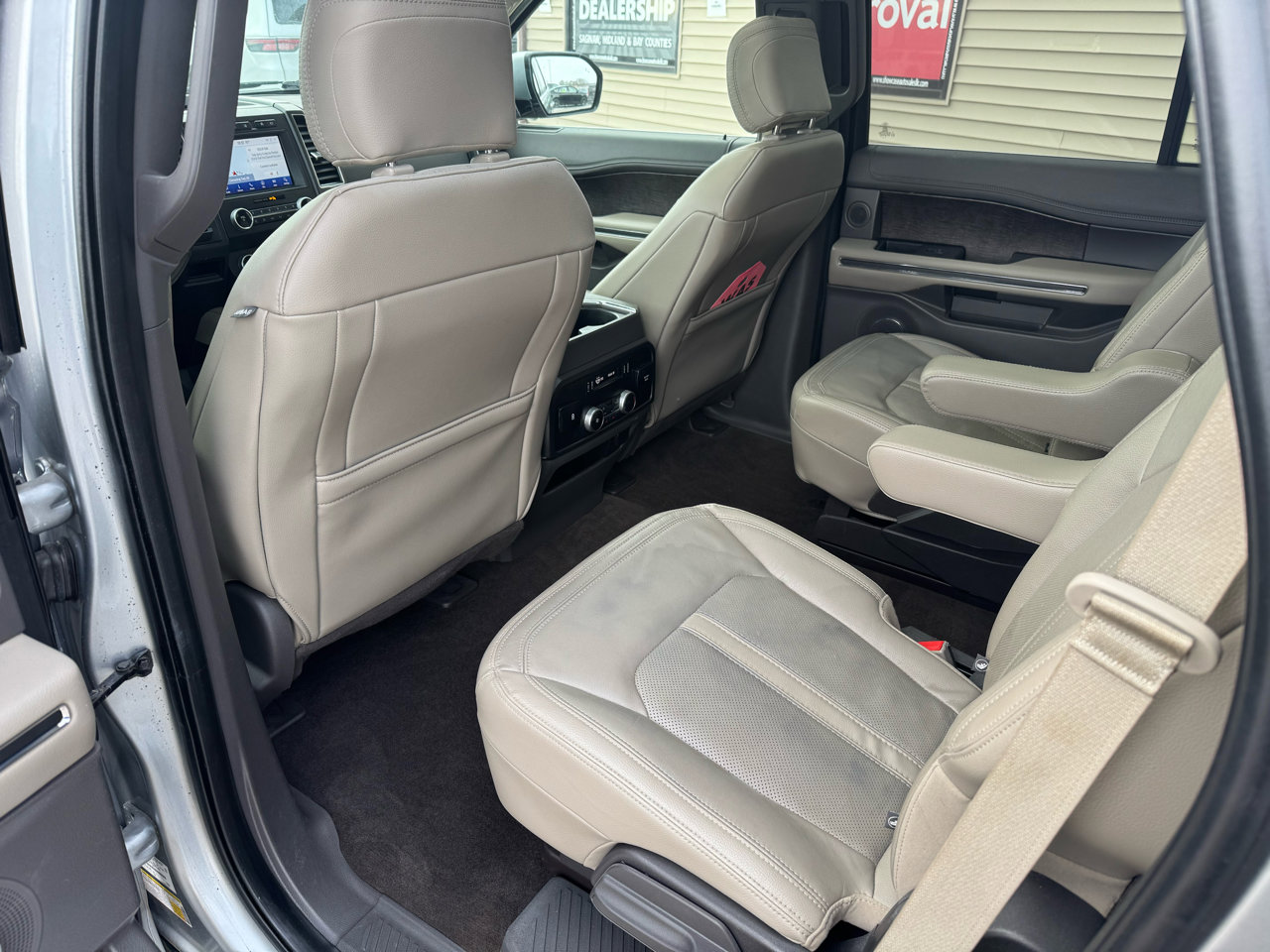 Used 2020 Ford Expedition Limited w/ Equipment Group 302A image 10