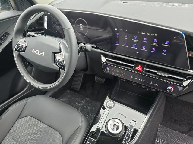 New 2026 Kia Niro Wind w/ Wind Preserve Package FWD image 10