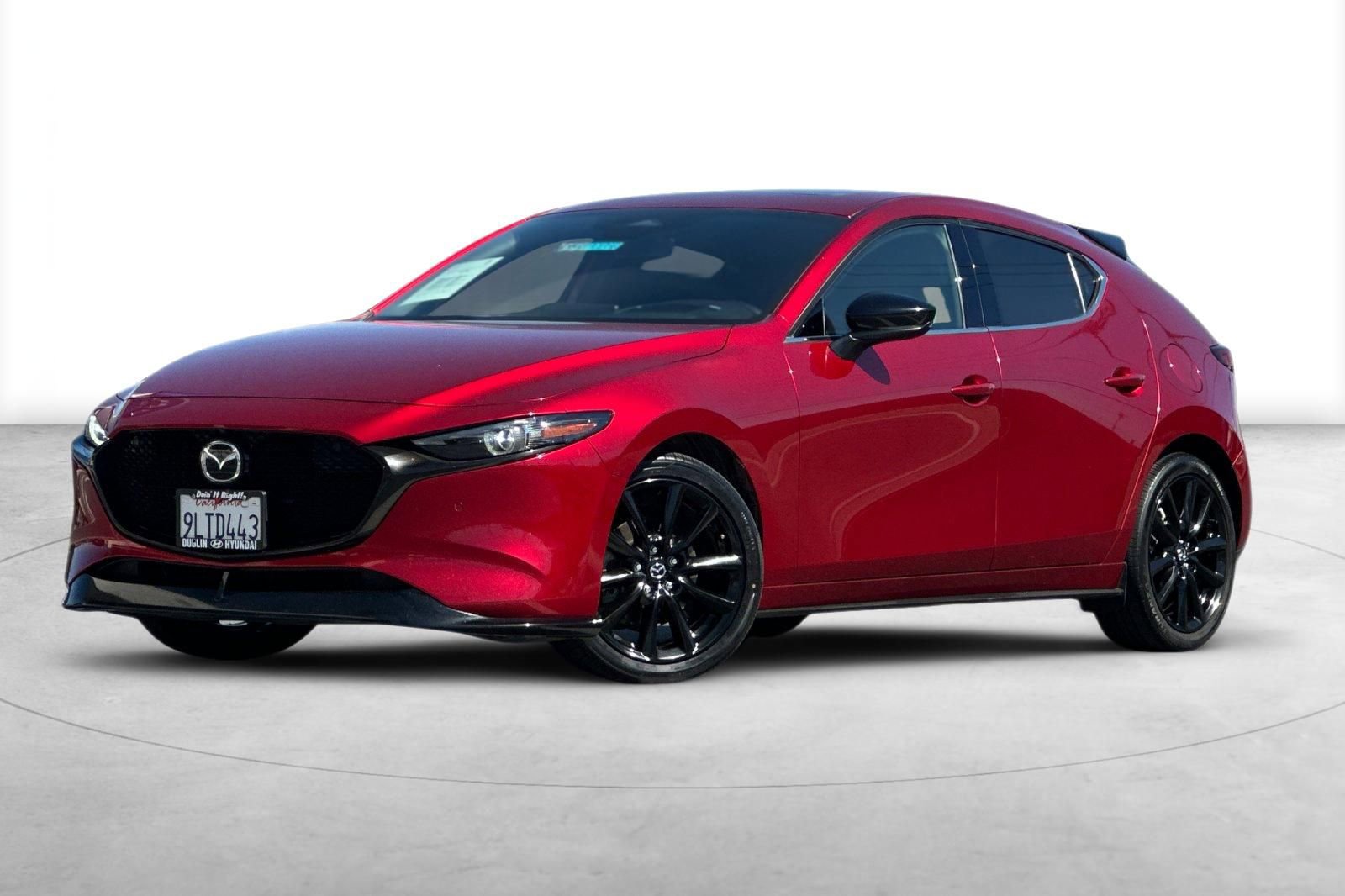Used 2024 MAZDA MAZDA3 Hatchback w/Premium Plus Pkg image 2