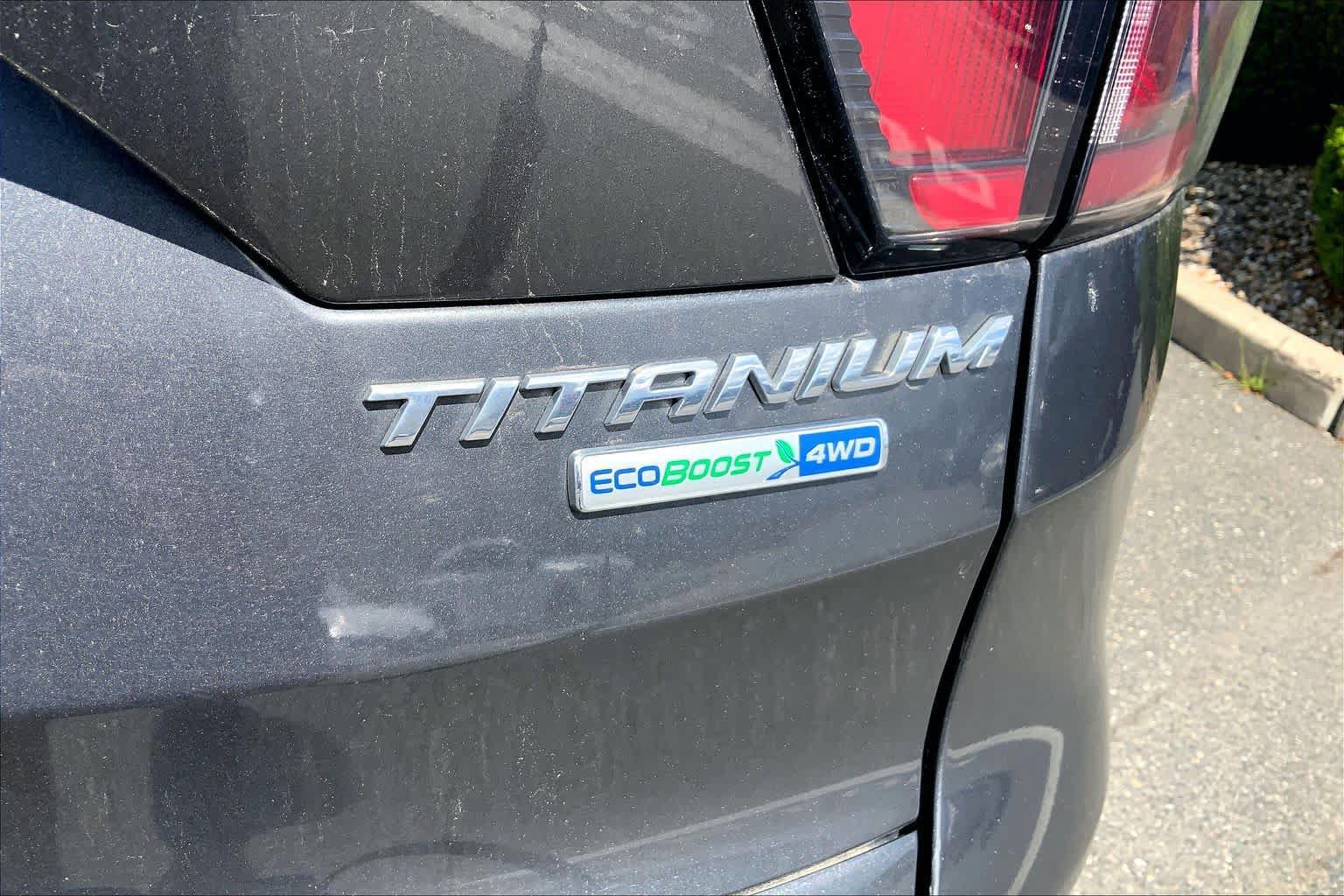 Used 2017 Ford Escape Titanium AWD/4WD image 10