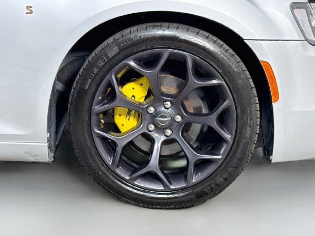 Used 2020 Chrysler 300 S RWD image 31