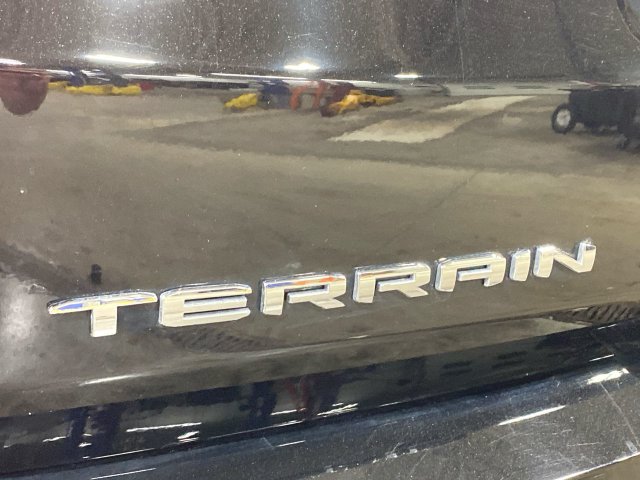 Used 2024 GMC Terrain SLE w/ Driver Convenience Package FWD image 30