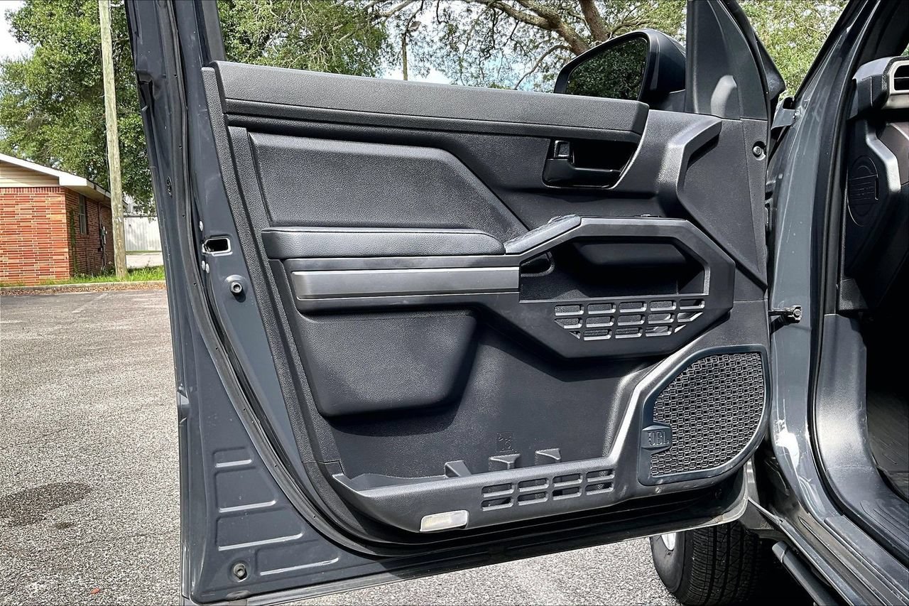 Used 2024 Toyota Tacoma SR5 AWD/4WD image 17