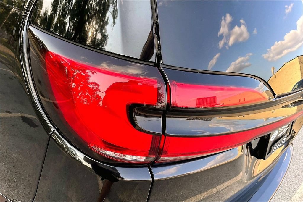 Used 2024 Chrysler Pacifica Limited FWD image 29