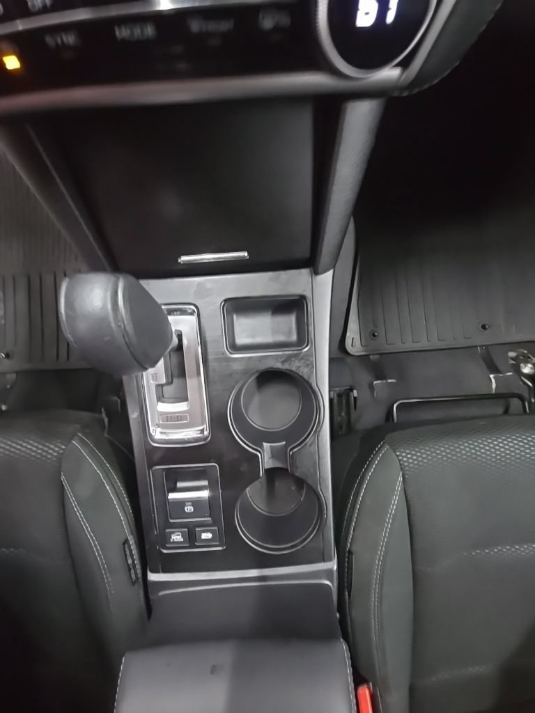 Used 2018 Subaru Outback 2.5i Premium AWD/4WD image 34