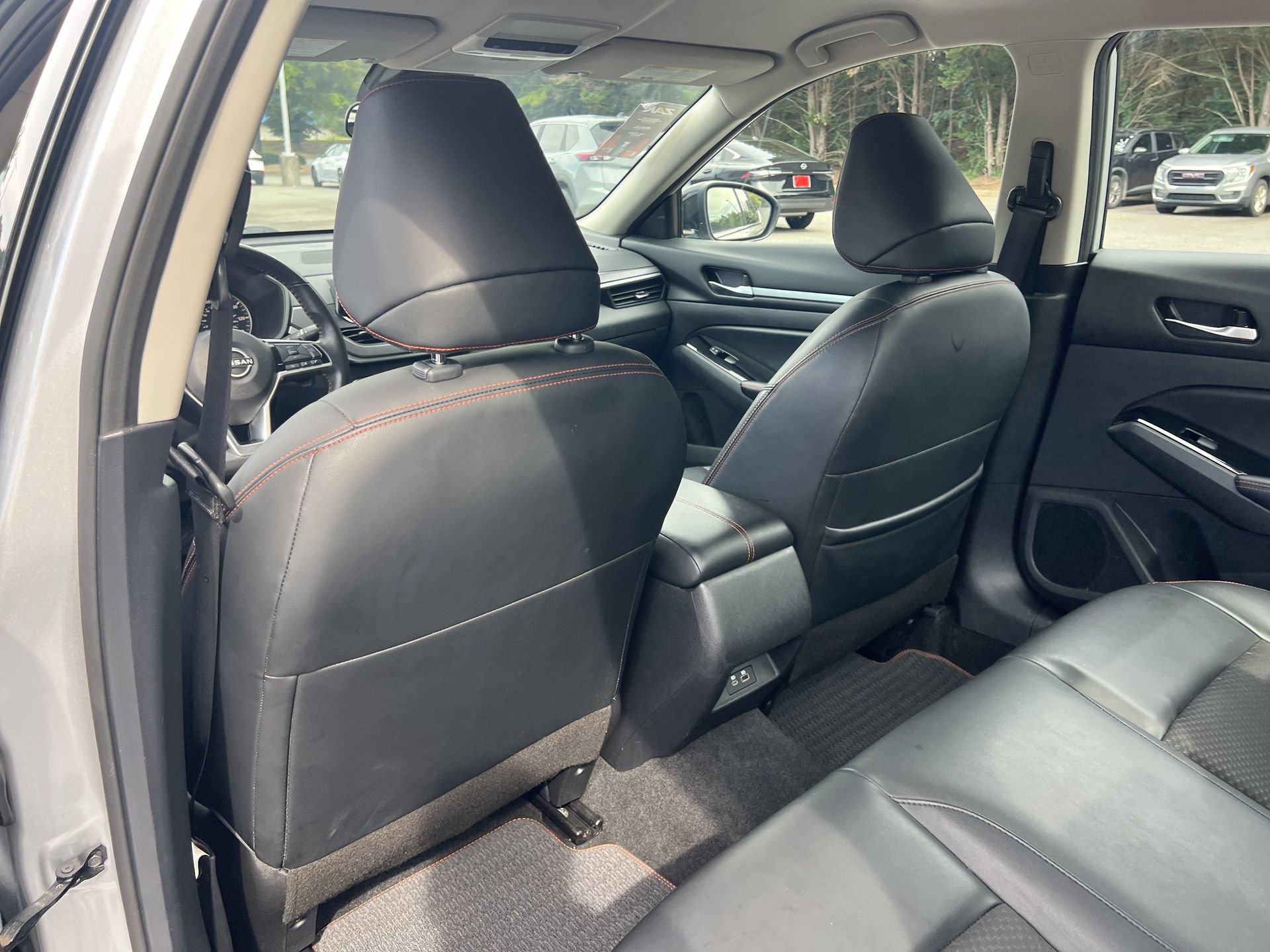 Used 2024 Nissan Altima 2.5 SR FWD image 18
