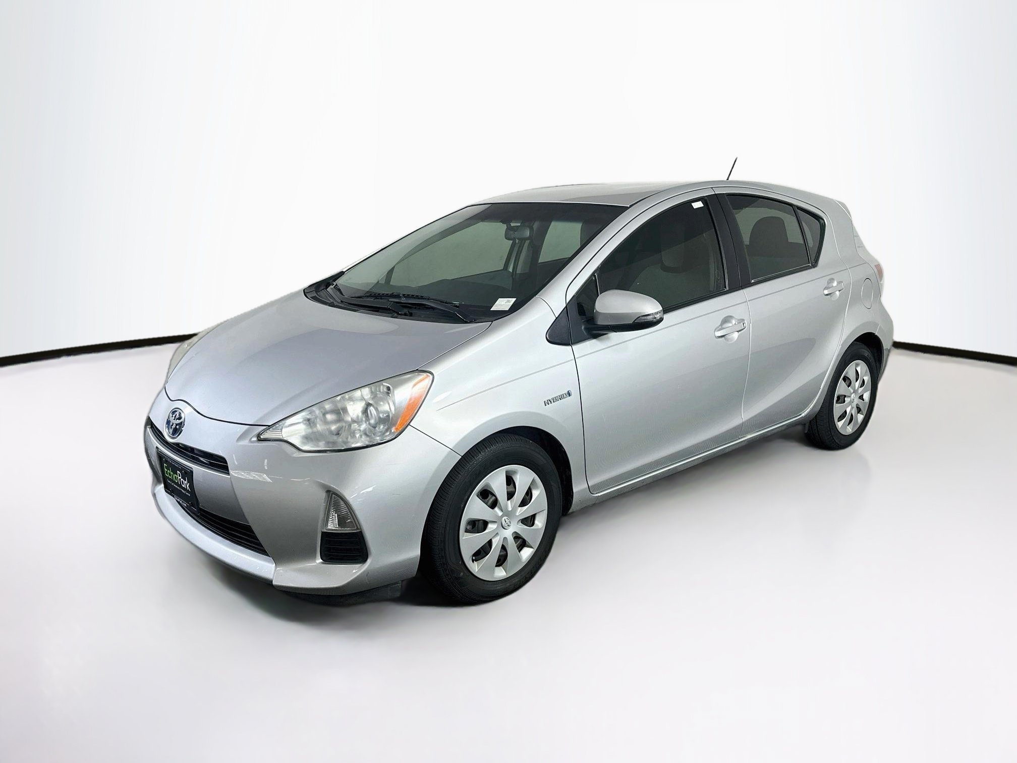 Used 2013 Toyota Prius C One FWD image 3