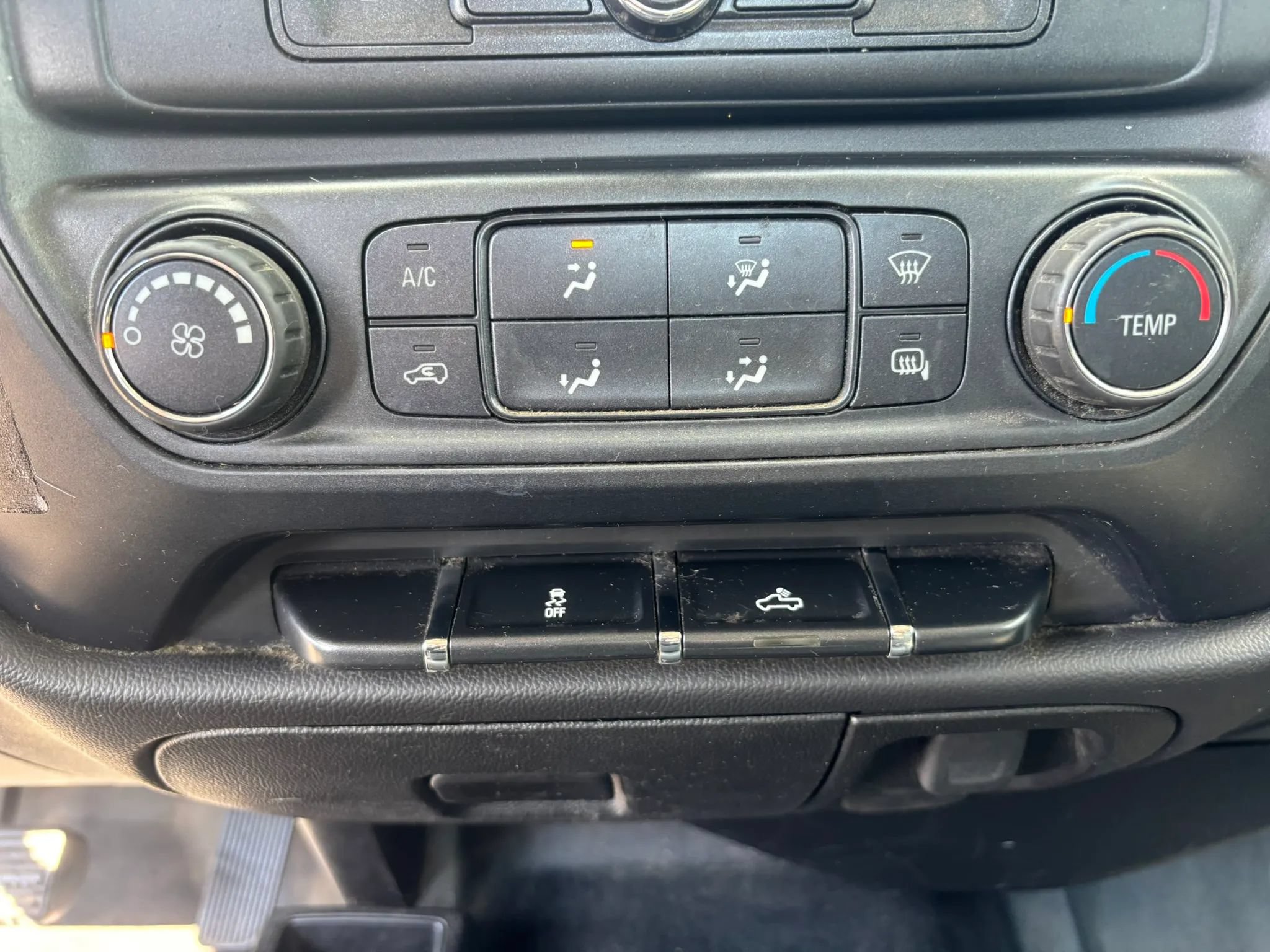 Used 2018 Chevrolet Silverado 1500 W/T w/ WT Convenience Package AWD/4WD image 21
