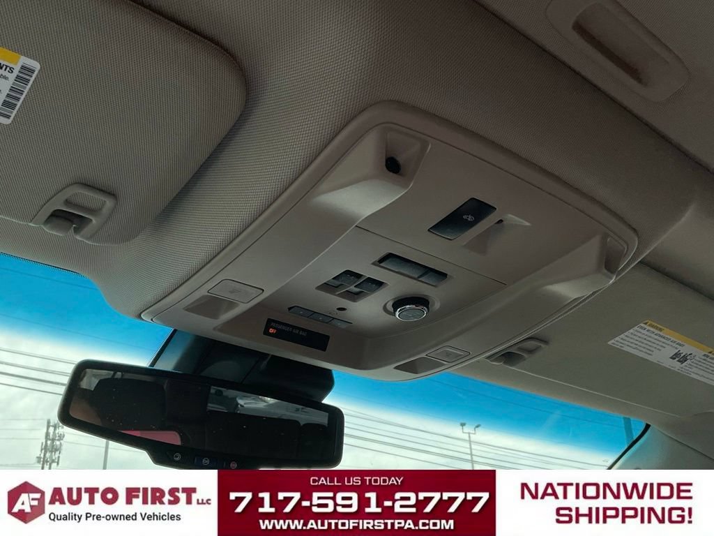 Used 2016 Cadillac Escalade ESV Premium AWD/4WD image 22