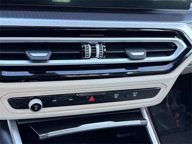 Used 2023 BMW M340i xDrive image 13