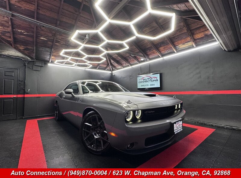 Used 2018 Dodge Challenger R/T w/ Quick Order Package 22P T/A