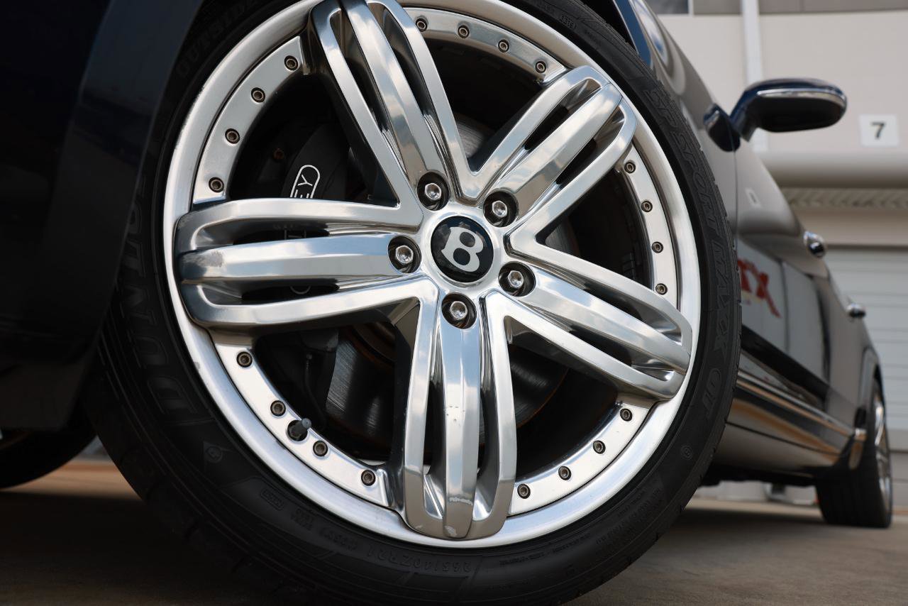 Used 2012 Bentley Mulsanne RWD image 34