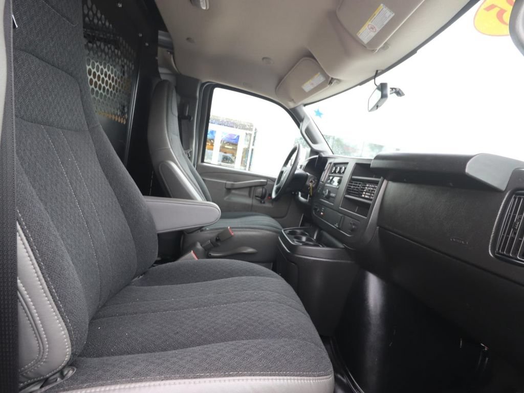 Used 2025 GMC Savana 2500 w/ Driver Convenience Package RWD image 9