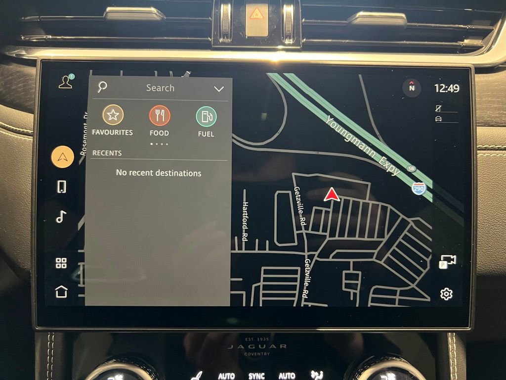 New 2025 Jaguar F-PACE R-Dynamic S image 21