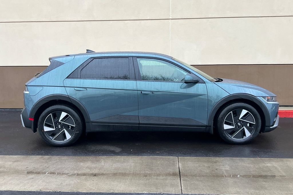 New 2026 Hyundai Ioniq 5 SE image 4