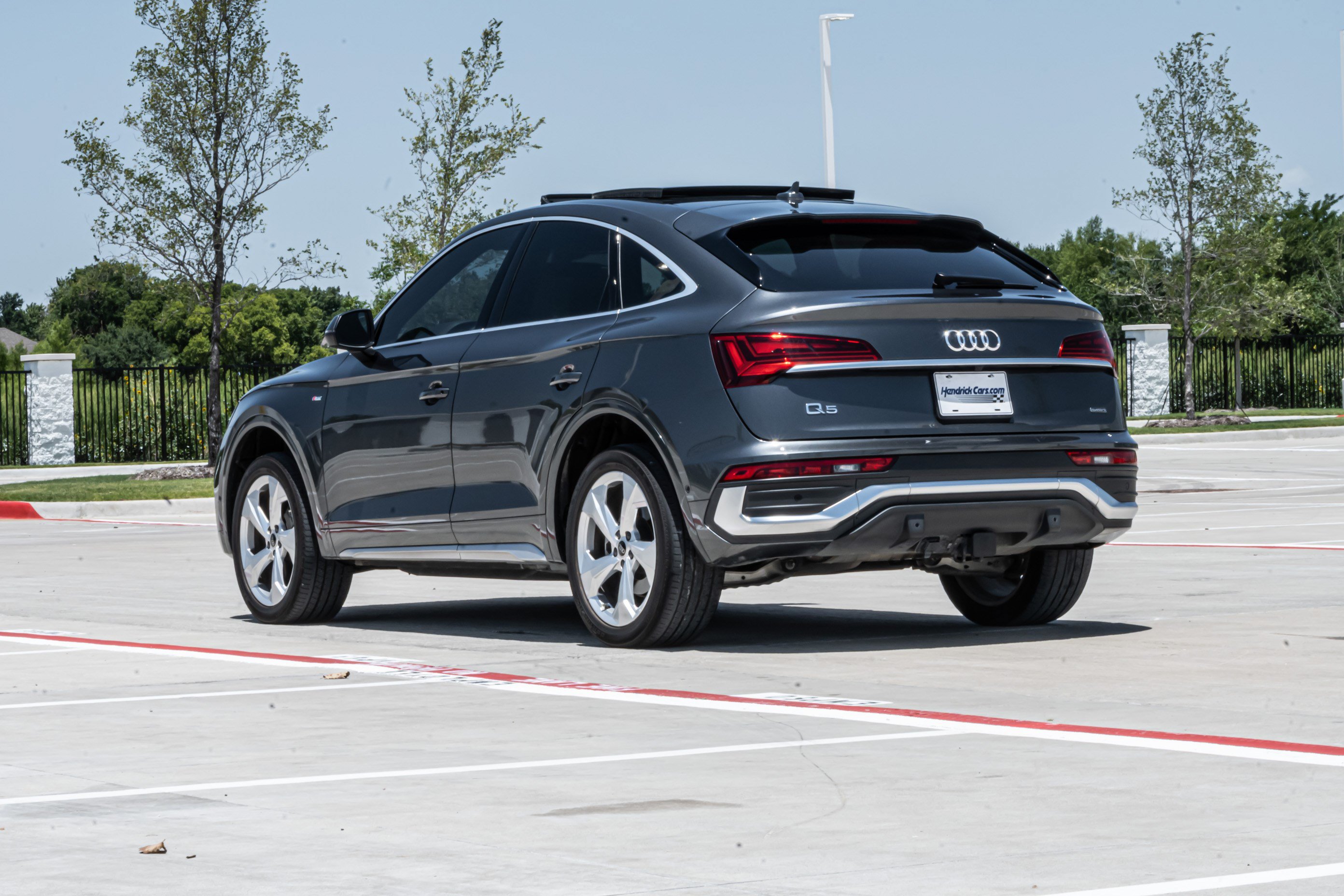 Used 2023 Audi Q5 2.0T Prestige w/ Prestige Package AWD/4WD image 7