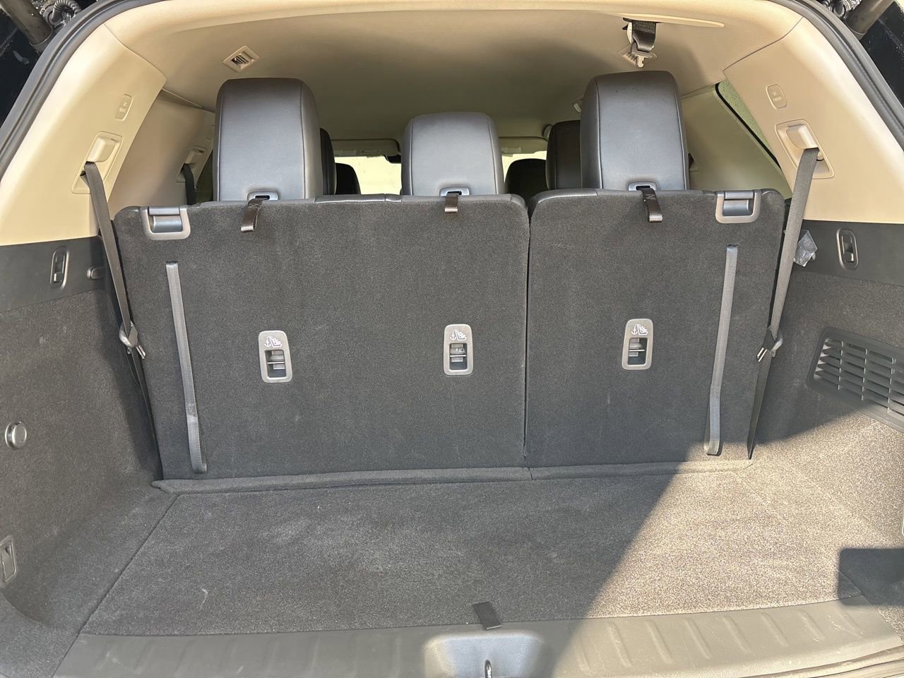 Used 2024 Nissan Pathfinder SL image 23