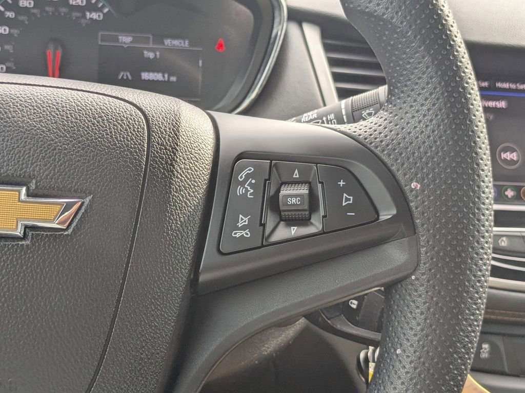 Used 2020 Chevrolet Trax LS image 24