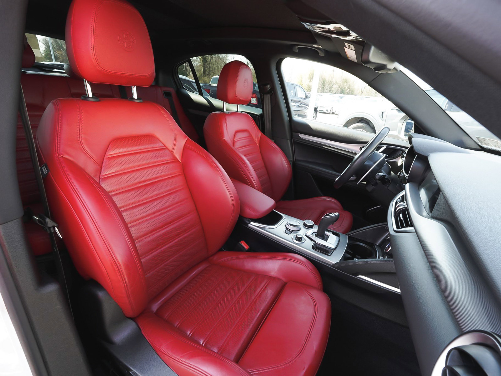 Used 2023 Alfa Romeo Stelvio Veloce image 39