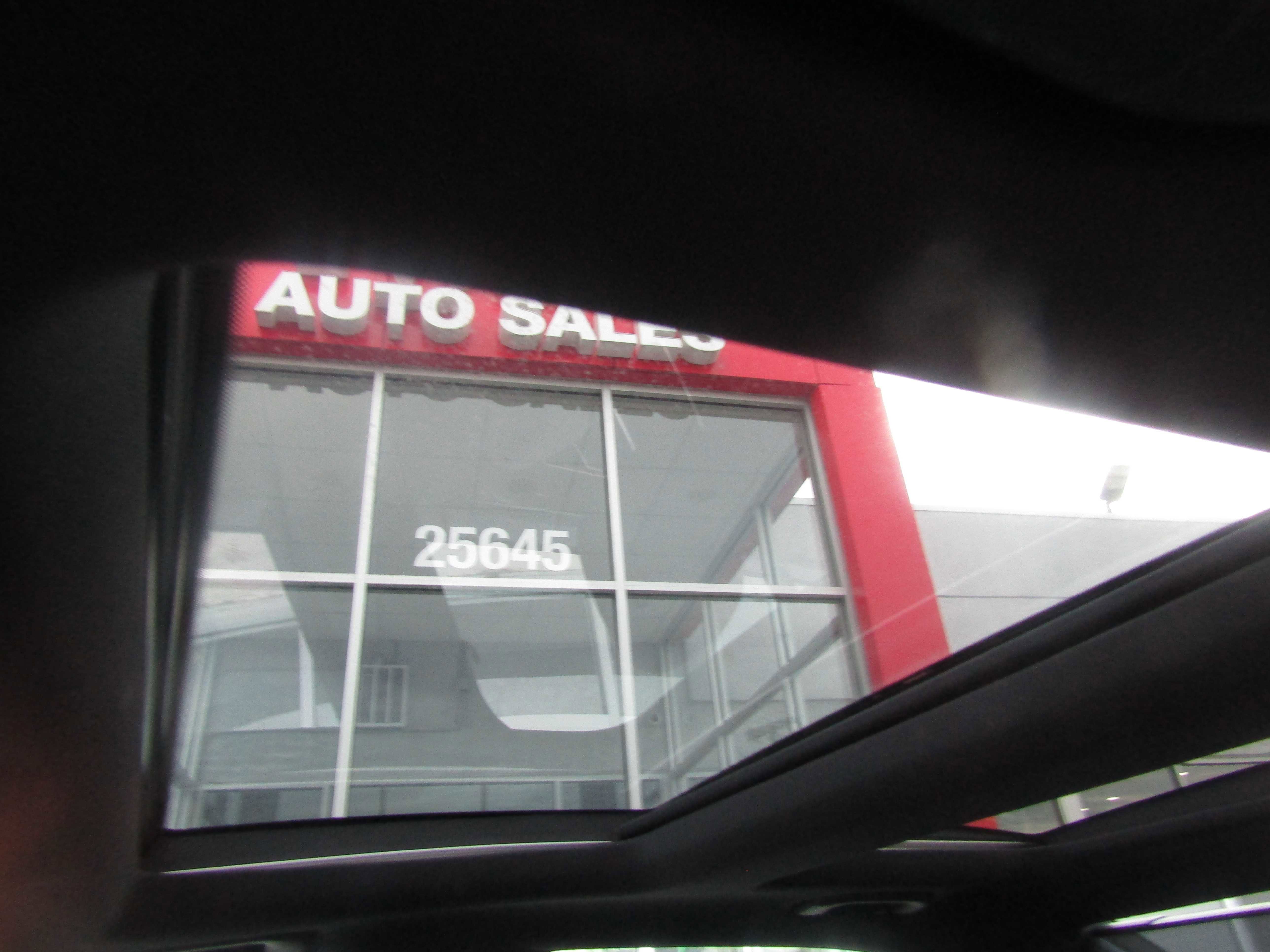 Used 2015 Mercedes-Benz E 350 4MATIC Sedan w/ Premium 1 Package image 20