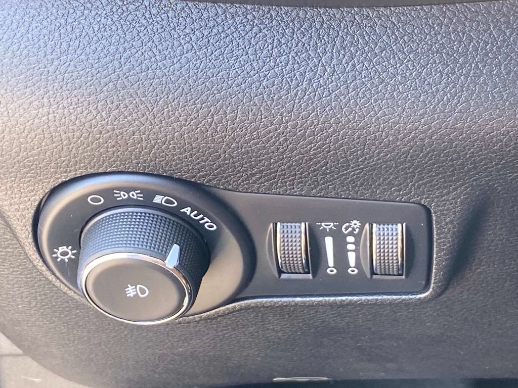 Certified 2024 Jeep Compass Limited AWD/4WD image 21