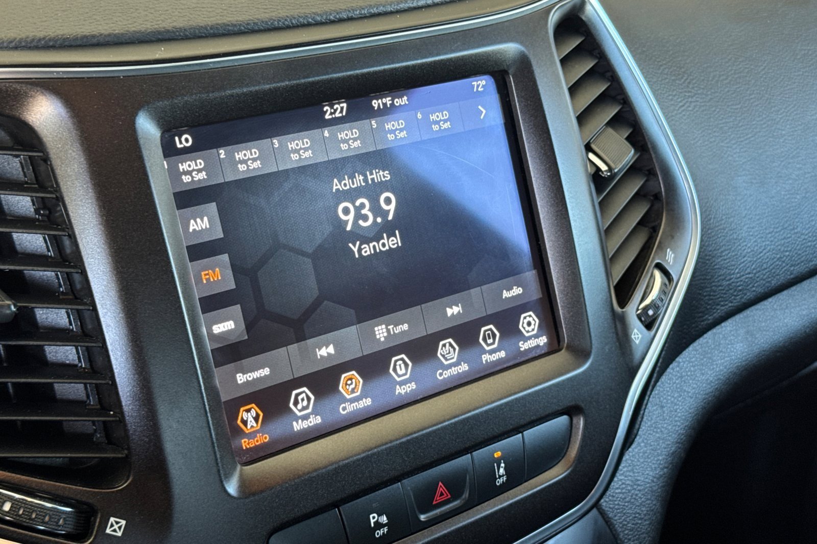 Used 2021 Jeep Cherokee Trailhawk image 17