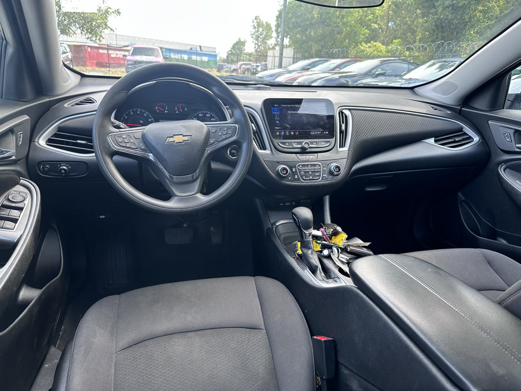Used 2023 Chevrolet Malibu LT FWD image 10