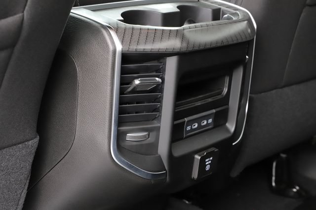 New 2026 RAM 2500 Big Horn AWD/4WD image 19