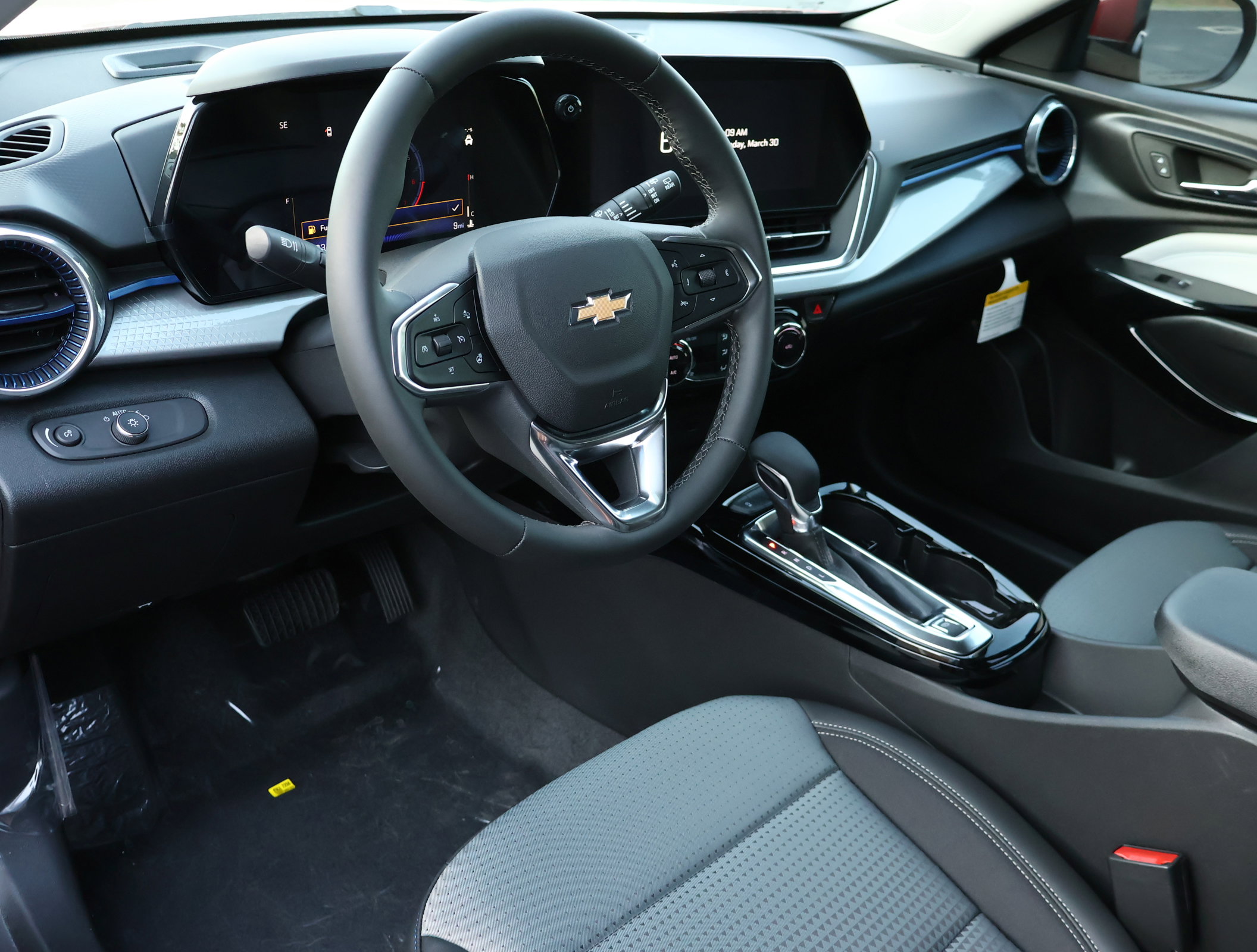 New 2026 Chevrolet Trax LT w/ LT Convenience Package image 3