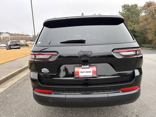 New 2025 Jeep Grand Cherokee L Altitude image 6