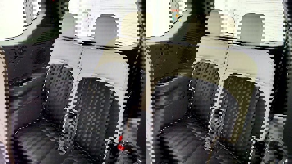 Used 2024 Kia EV9 GT-Line AWD/4WD image 23