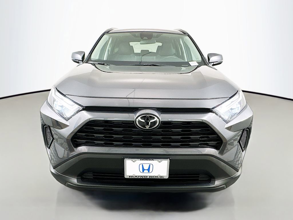 Used 2025 Toyota RAV4 XLE image 2