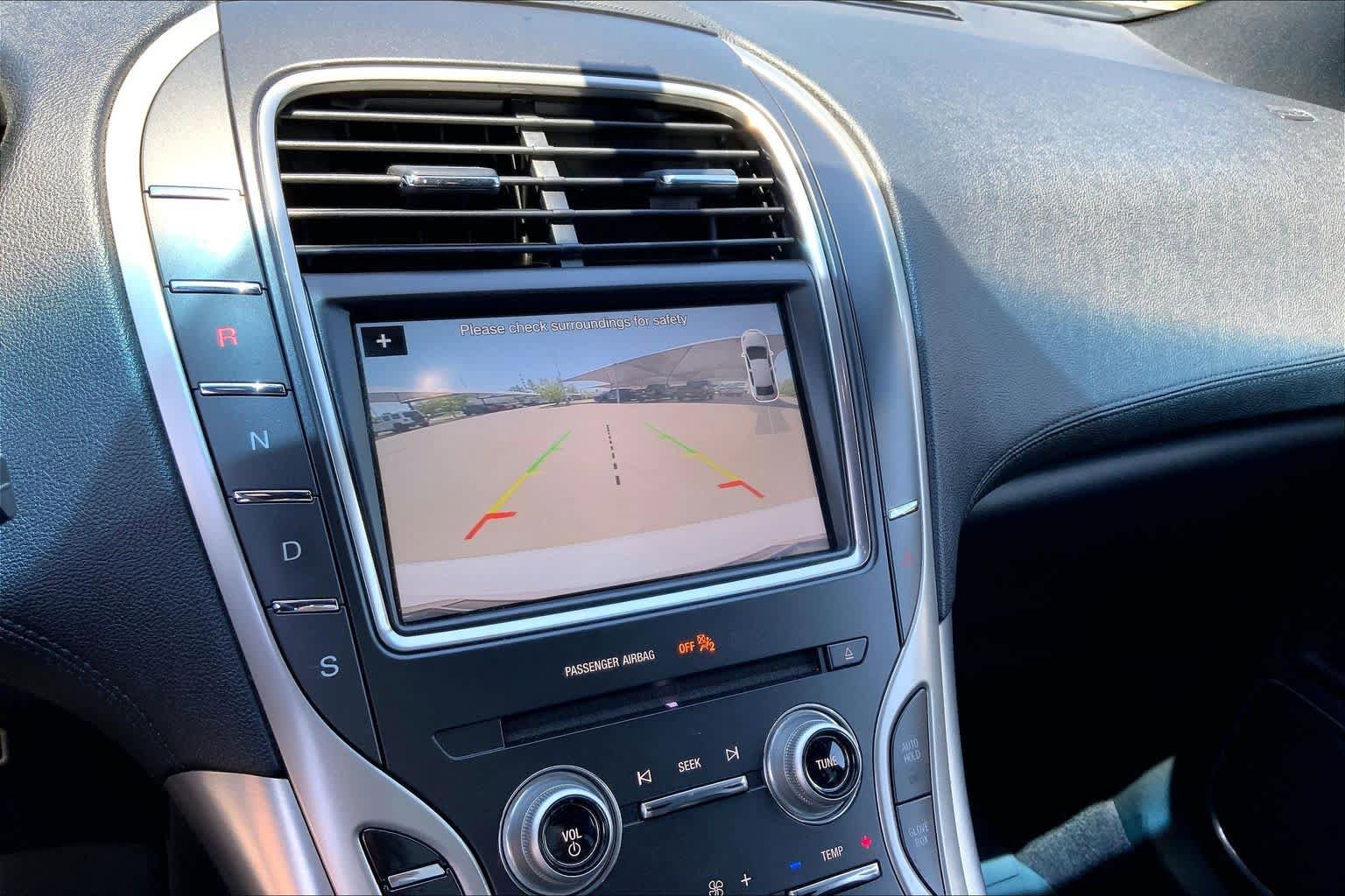 Used 2017 Lincoln MKX Premiere FWD image 26