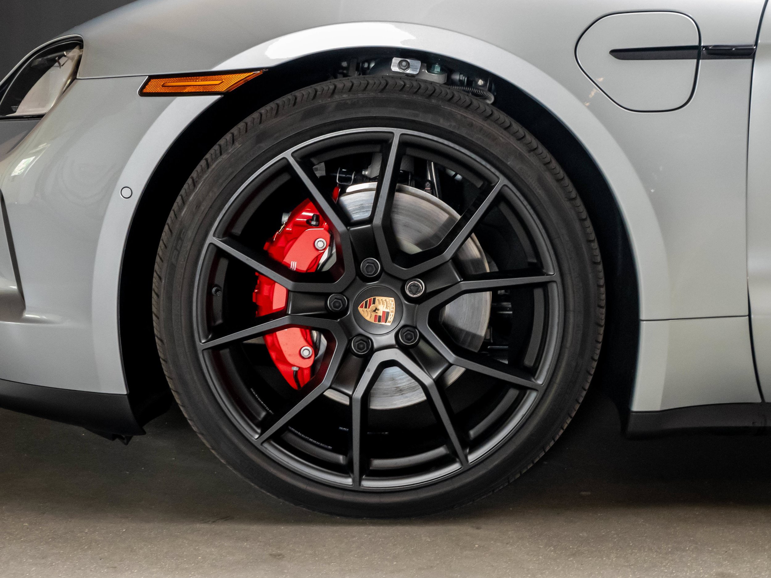 New 2026 Porsche Taycan 4S AWD/4WD image 16